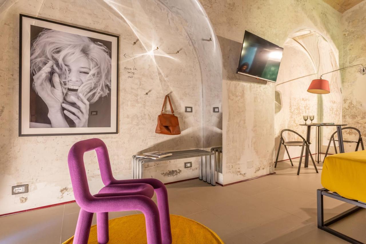 Apartamento Ruins_design Loft 150 Mt From Colosseum Roma